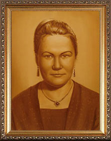 Женский портрет по фото на заказ гризайль